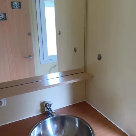 En Saubis Кемпинг *